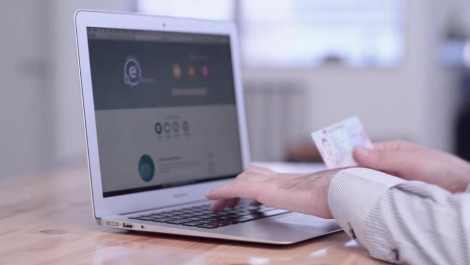 Hyn në fuqi vendimi, jo më sportele fizike të QKB, shërbimet online përmes e-Albania